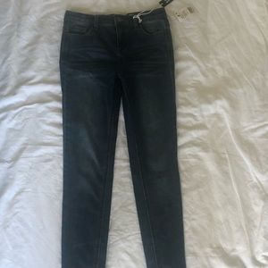 NWT skinny jeans